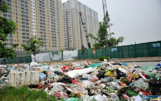 Tình trạng mùi hôi rác thải chung cư, bãi rác