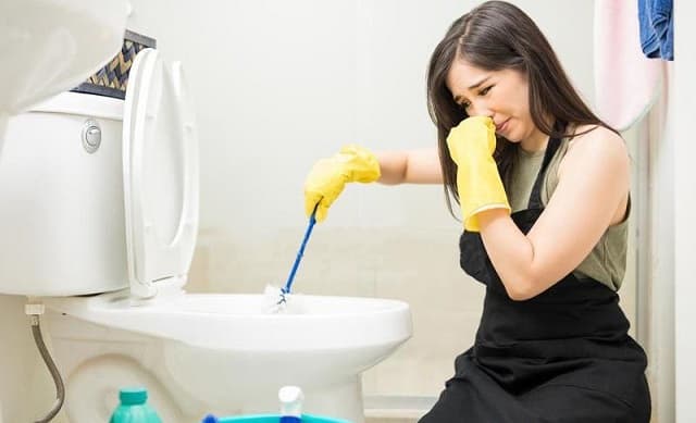 Mùi hôi nước thải do đường ống bị ứ đọng