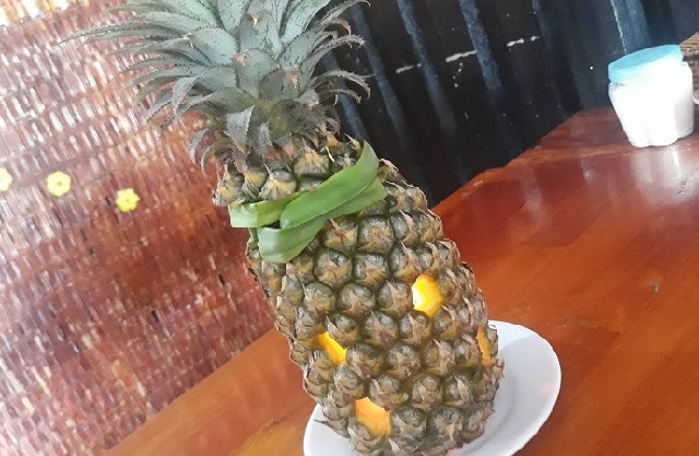 Khoét từng lỗ nhỏ và cho đến vào đốt lên là hoàn thành